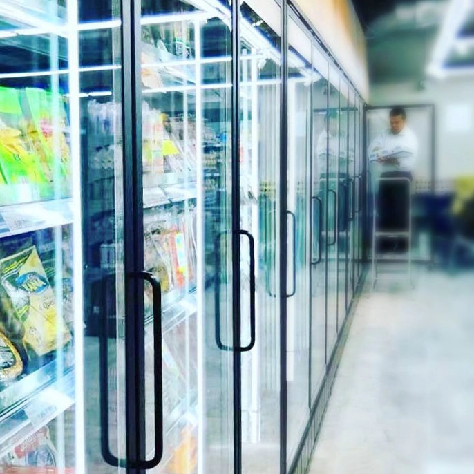 Refrigerador comercial Refrigerador de acero inoxidable Puerta de vidrio vertical