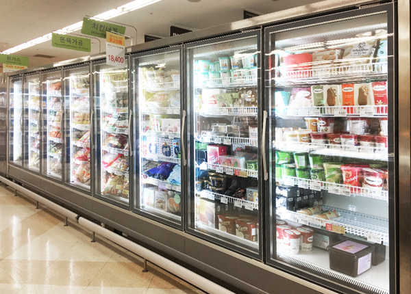 Enfriador vertical con puerta de vidrio comercial