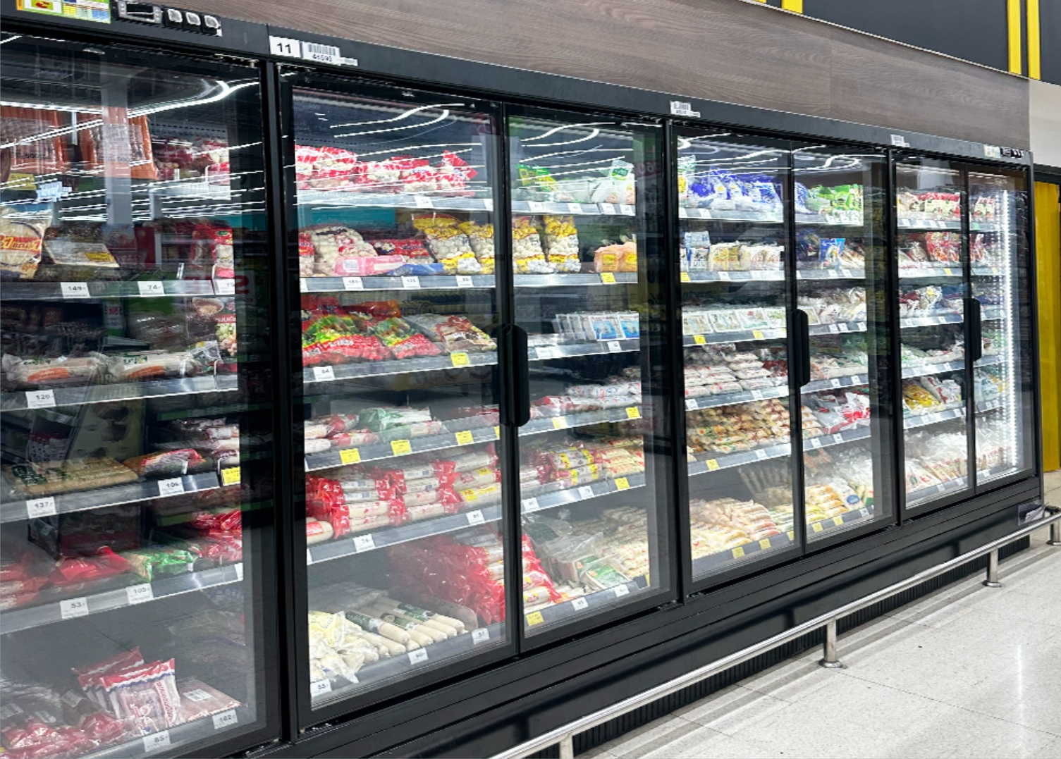 Puerta de cristal del congelador con pantalla vertical